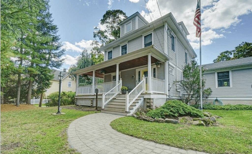 366 Closter Dock Road, Closter